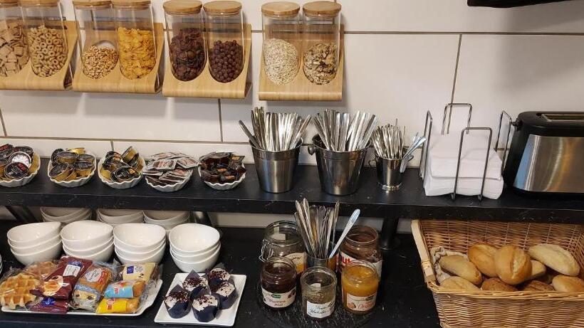 בית מלון כפרי Müller Köln