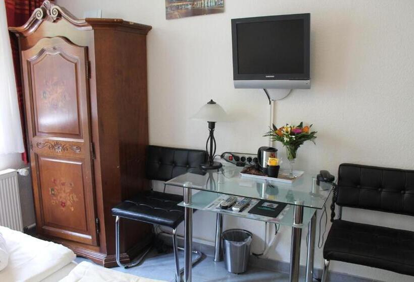 בית מלון כפרי Müller Köln