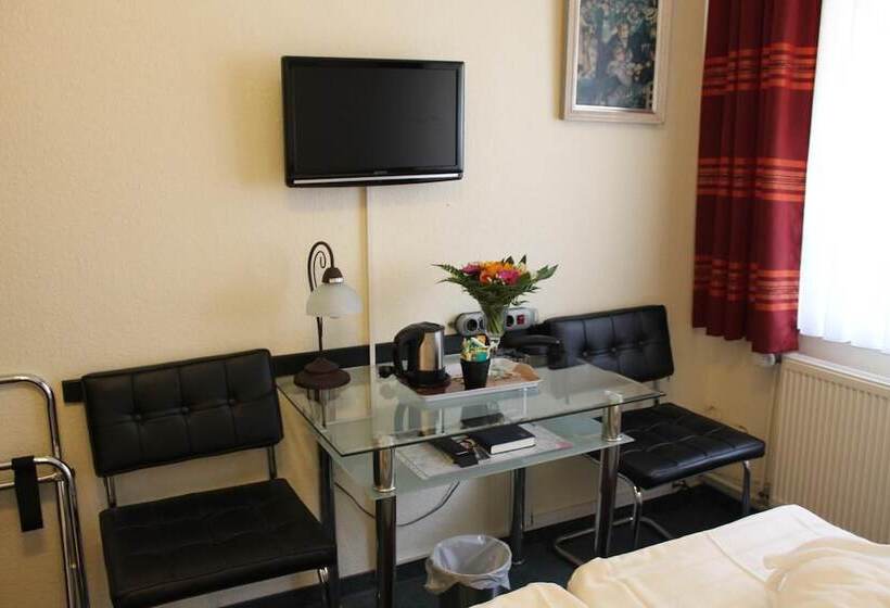 בית מלון כפרי Müller Köln