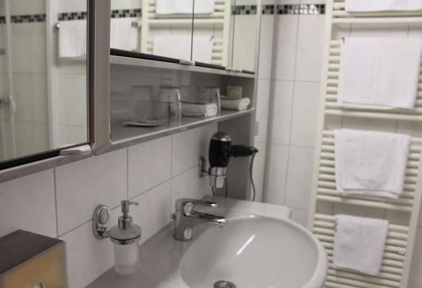 בית מלון כפרי Müller Köln