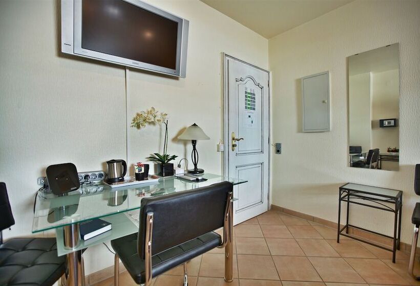 בית מלון כפרי Müller Köln