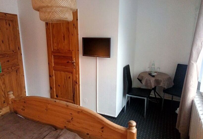 ホテル Pension Neuschönau