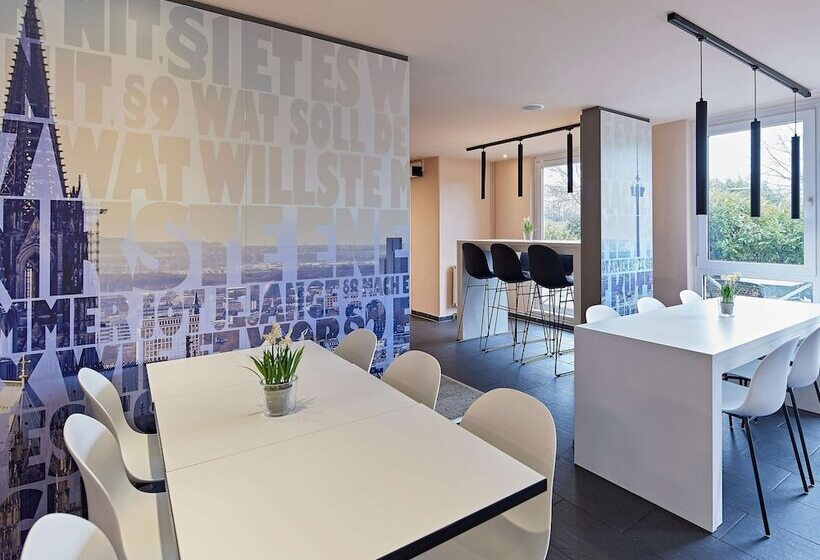 B&b Hotel Köln West