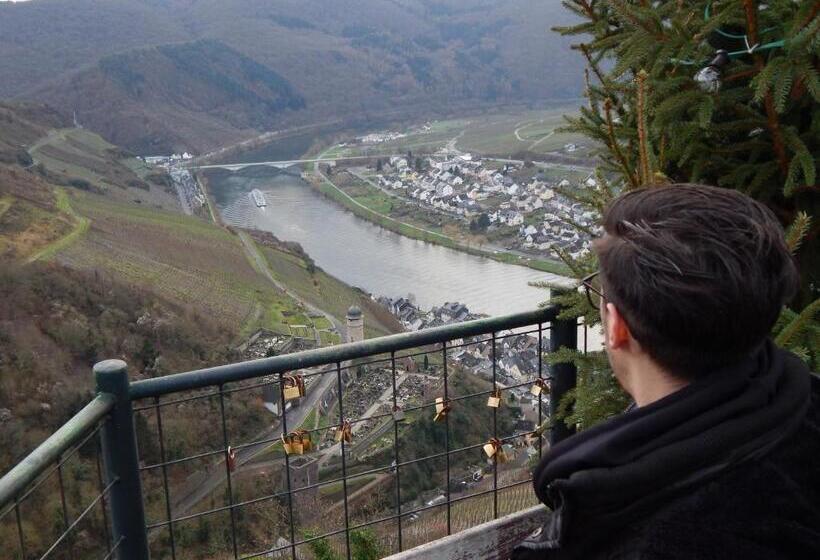 Отель Ratskeller