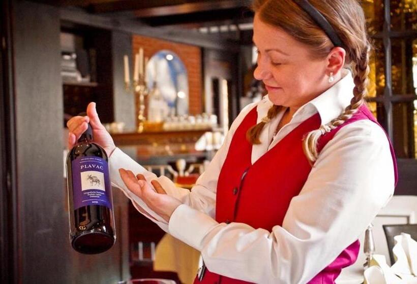 فندق Restaurant Knechtstedener Hof