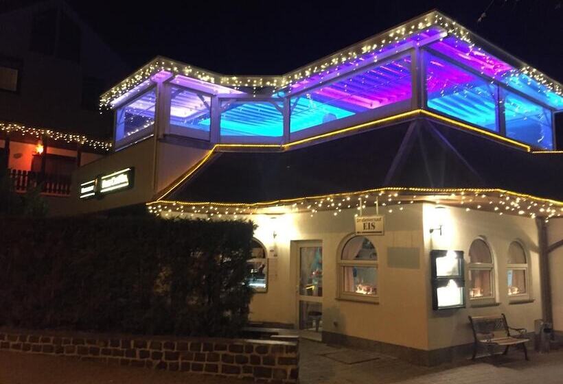 호텔 & Restaurant Park Cafe Isa