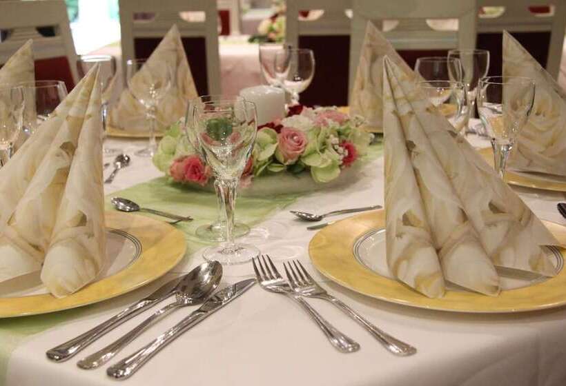 호텔 & Restaurant Park Cafe Isa