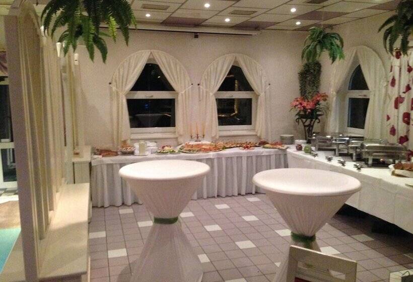 호텔 & Restaurant Park Cafe Isa