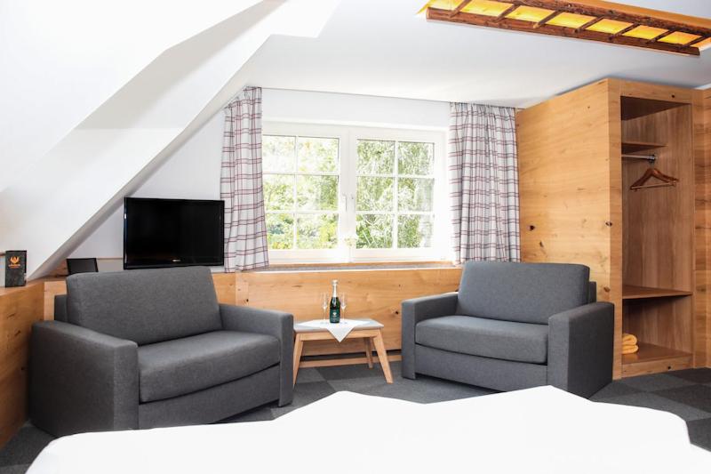 ホテル & Restaurant Waldblick