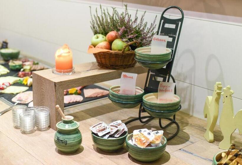 ホテル & Restaurant Waldblick