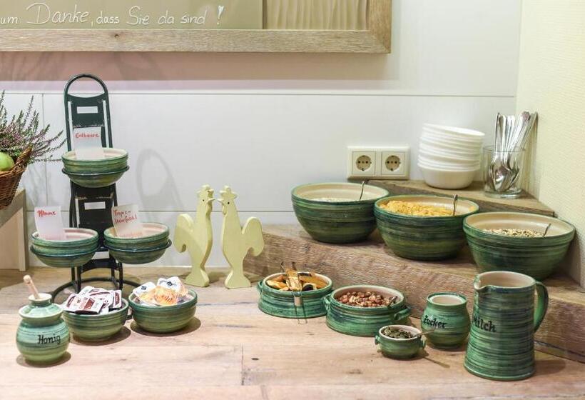 ホテル & Restaurant Waldblick