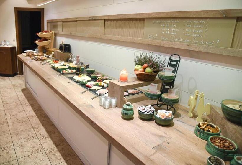 ホテル & Restaurant Waldblick