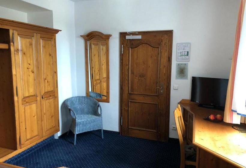 호텔 Restaurant Zum Neuling