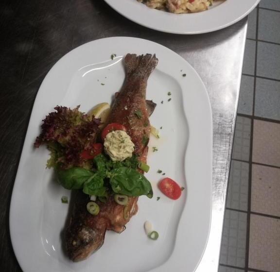 Отель & Restaurant Zur Weintraube