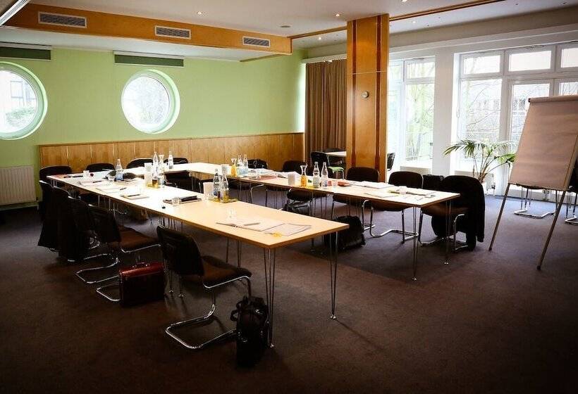 Отель Rheinhessen Inn Gmbh