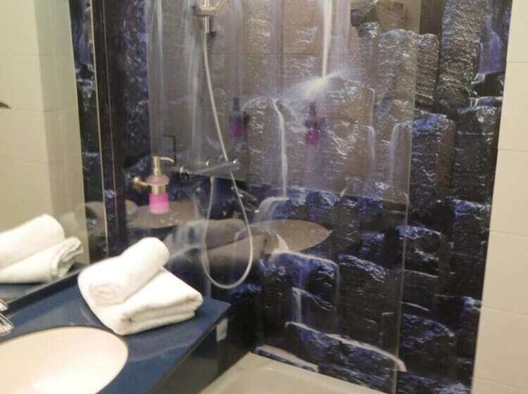 Отель Rheinhessen Inn Gmbh