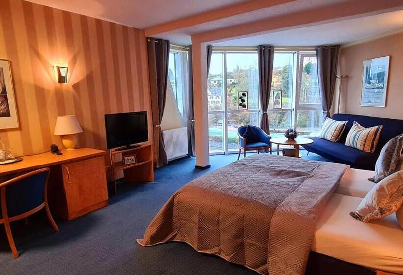 ホテル Saar Galerie