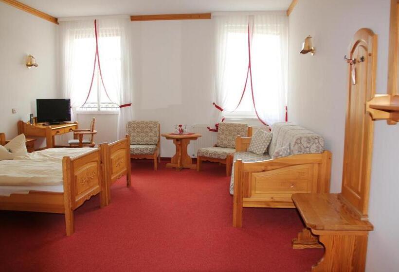 Отель Schloßblick Trebsen