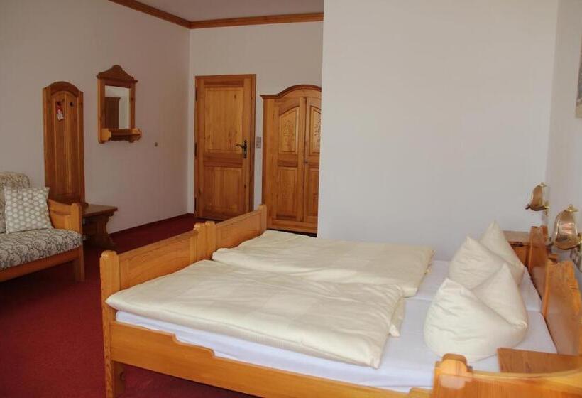 Отель Schloßblick Trebsen