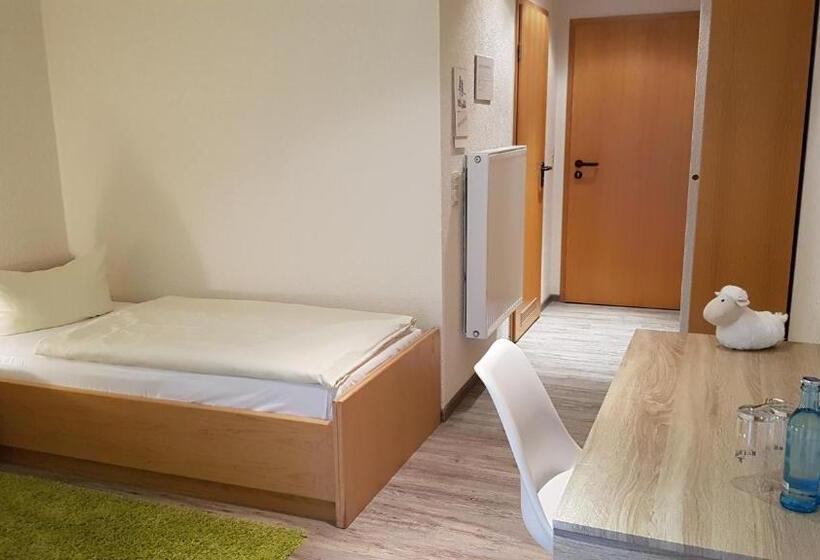 فندق Schneiderlein