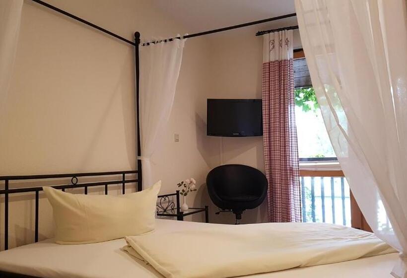 فندق Schneiderlein