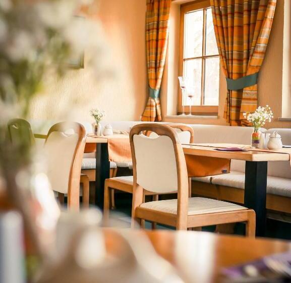 فندق Schneiderlein