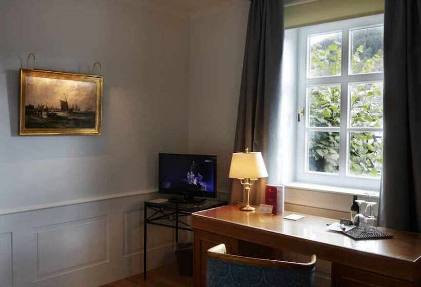 هتل Snorrenburg Gmbh