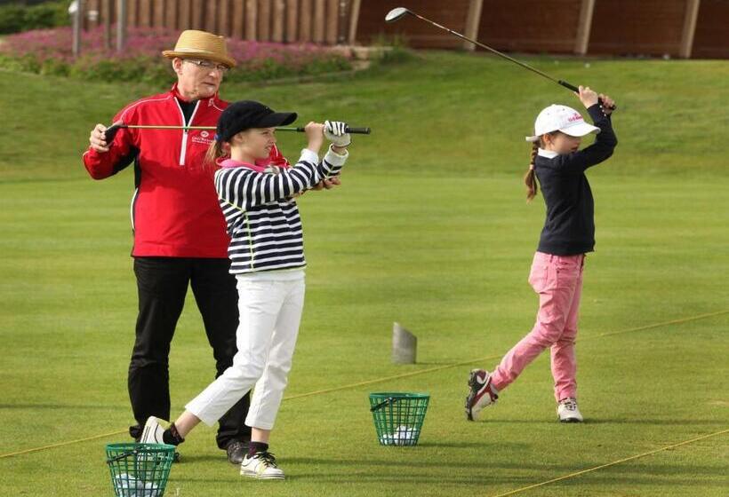 호텔 Spa & Golfresort Weimarer Land