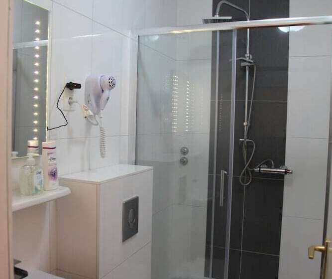 호텔 Tempelhof  Citymessearena