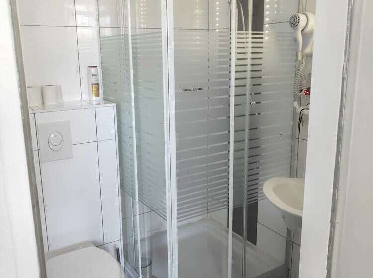 هتل Tempelhof  Citymessearena