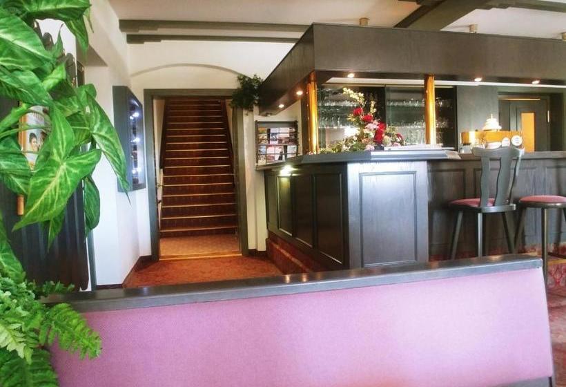 Waldhotel & Restaurant Bergschlösschen