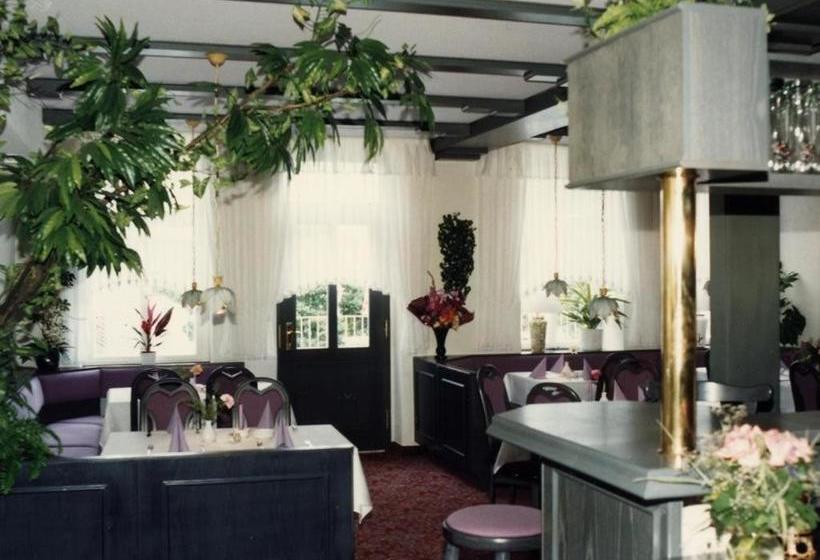 Waldhotel & Restaurant Bergschlösschen