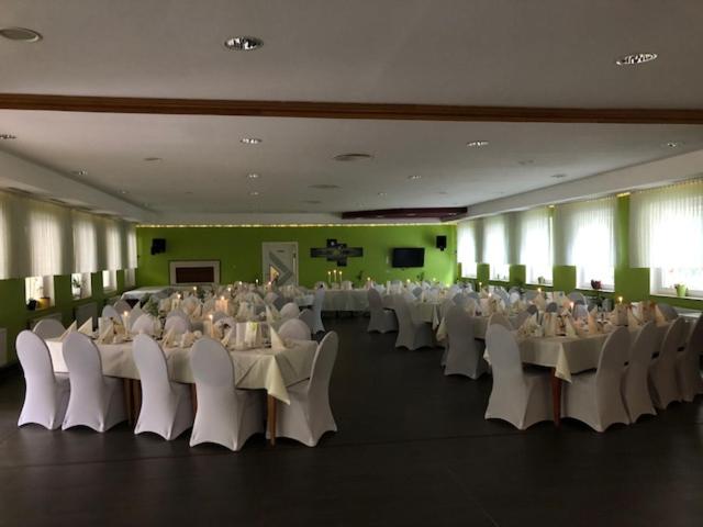 호텔 Feriendorf Waldfrieden