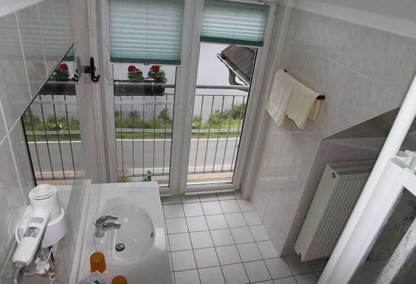 فندق Waldhaus Lauenhain