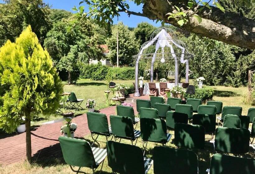 ホテル Weinhaus Eberitzsch Gmbh