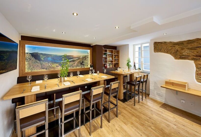 Отель Zeltingerhof  Gasthaus Des Rieslings