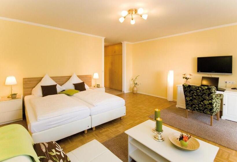 Отель Zum Augarten