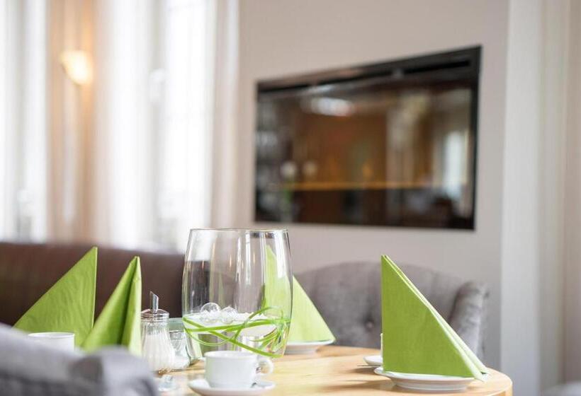 Отель Zum Augarten