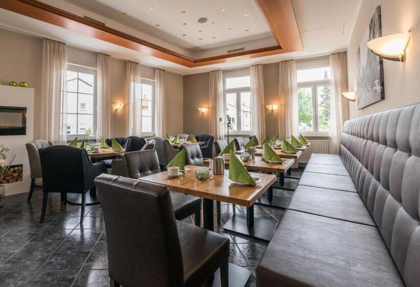 Отель Zum Augarten