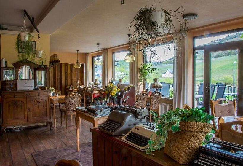 בית מלון כפרי Zum Valwiger Herrenberg