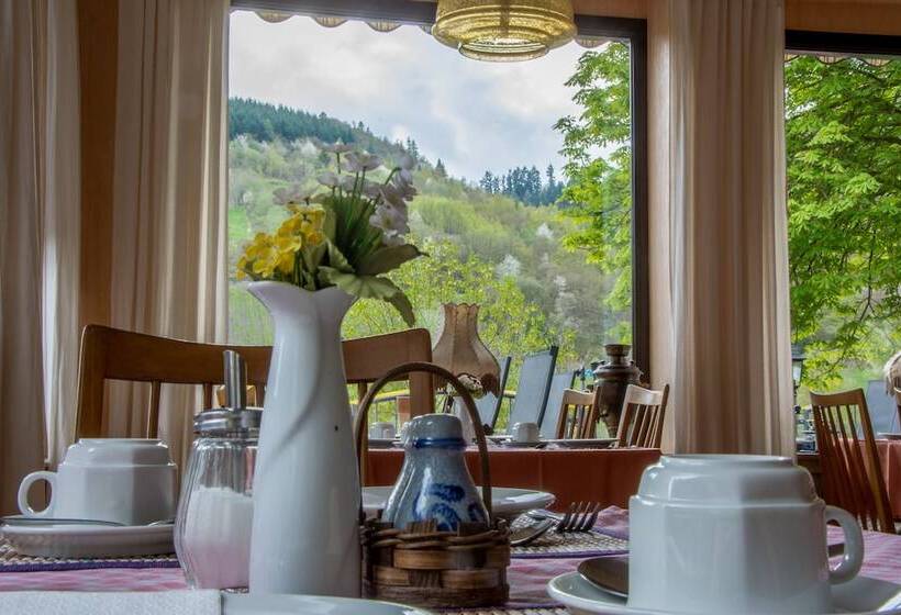 בית מלון כפרי Zum Valwiger Herrenberg