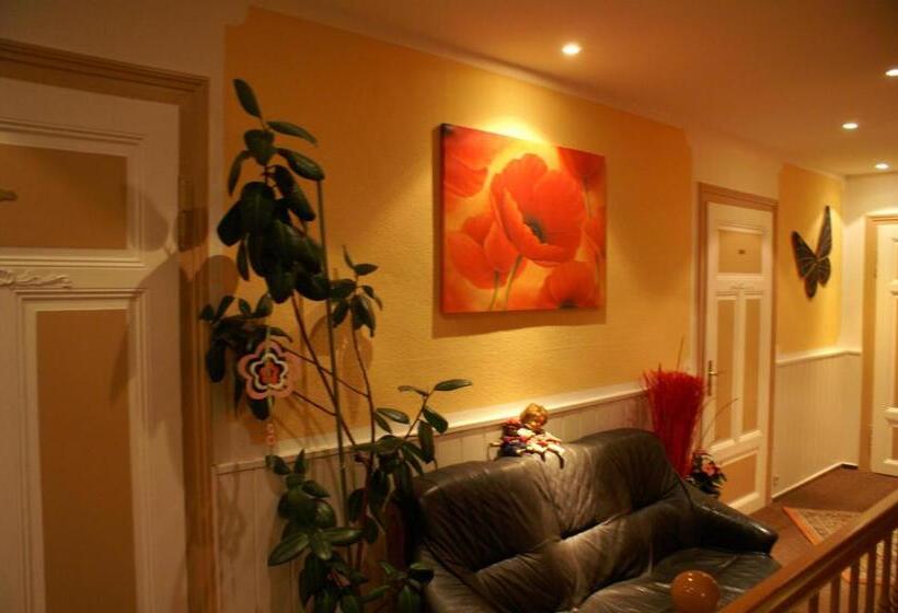 בית מלון כפרי Zur Deutschen Eiche