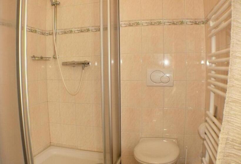 בית מלון כפרי Zur Deutschen Eiche