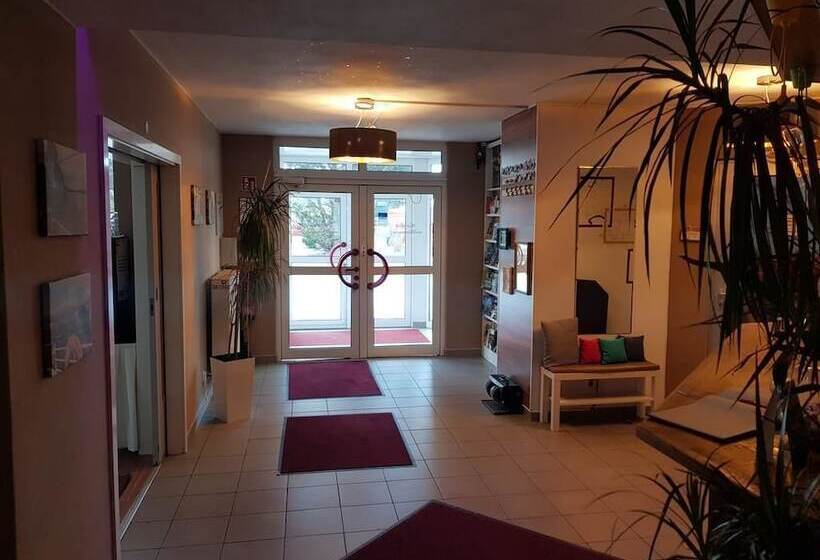 فندق Zur Fichtenbreite Garni