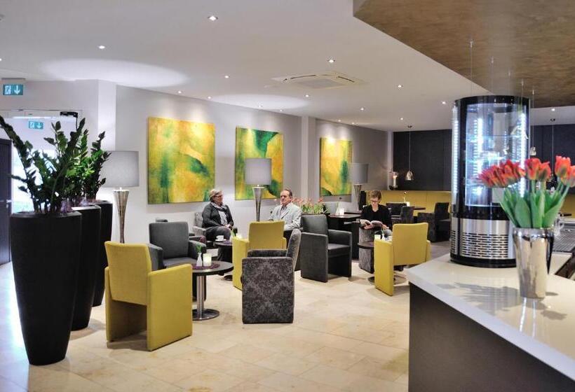 Kurhotel Grüttner Mit Eigenem Sole Thermal Schwimmbad 32 Grad Und Saunalandschaft