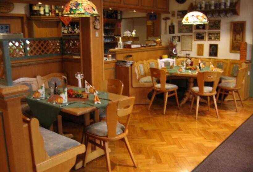 Landhotel Plauen   Gasthof Zwoschwitz