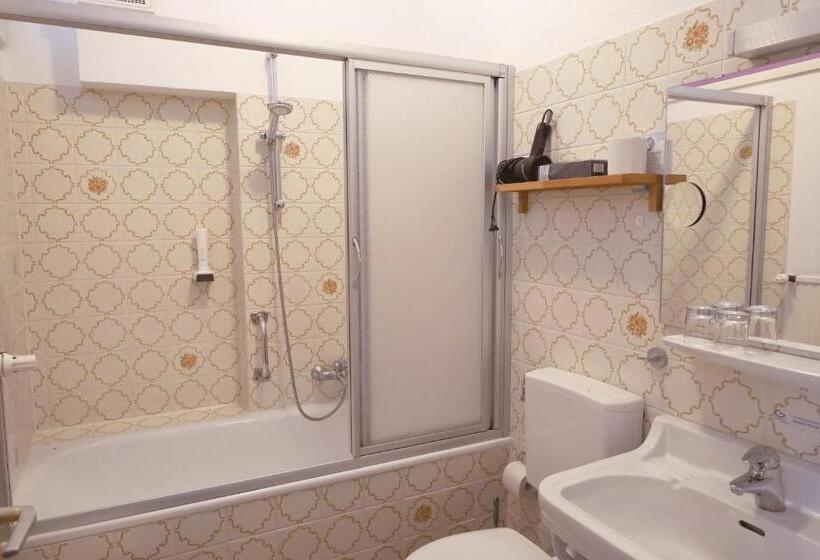 Pensão Gasthof Zur Post