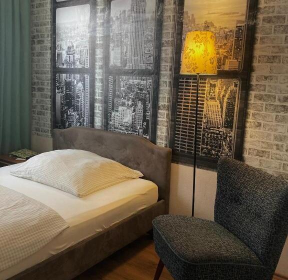 ペンション Gästehaus Hochmann Stadecken