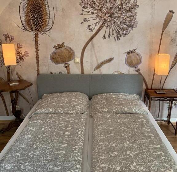 ペンション Gästehaus Hochmann Stadecken