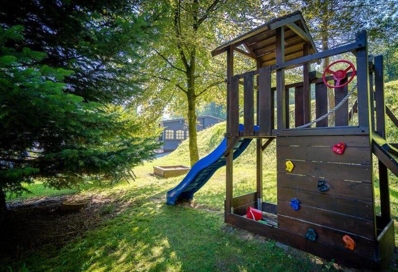 بنسيون Zum Lindenbaum